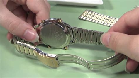 How to Adjust a Burberry Watch 